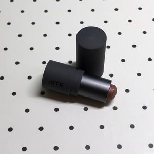 ❤️ 5 for $18❤️ Bite mini multistick in rose pearl